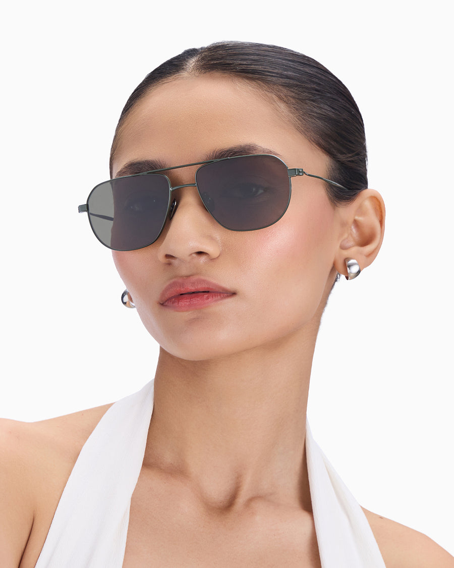 Runway_olive_f